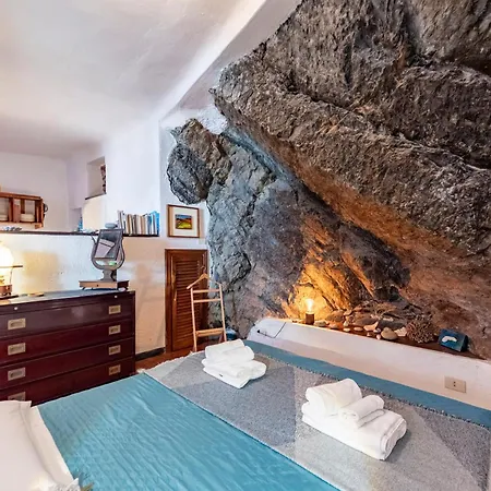 Appartamento Antica Roccia In - Happy Vernazza